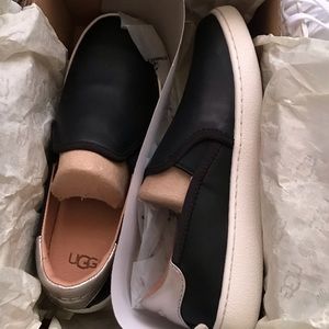 Uggs cas slip on sneaker